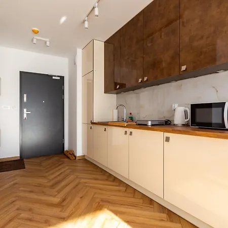 Mostek Sapphire Navy Apartment