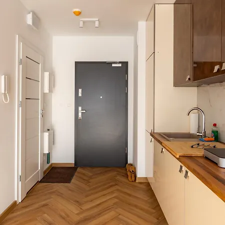 Mostek Sapphire Navy By Bookinghost Гданьск